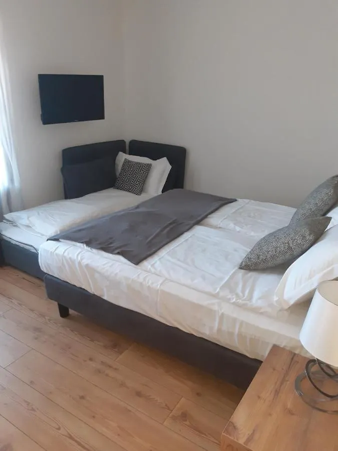Hotel La Baita Kaberlaba أسياجو