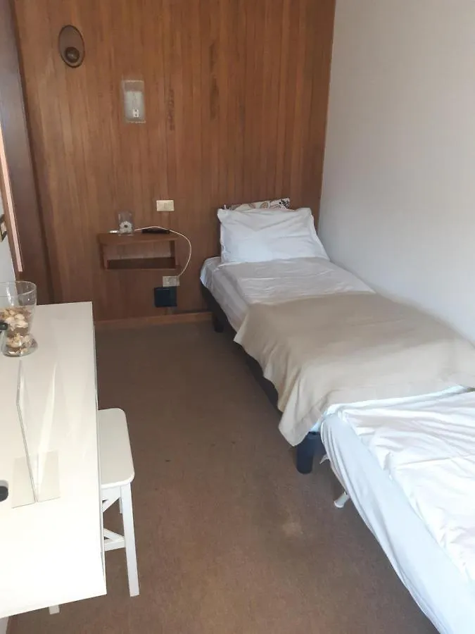 **  Hotel La Baita Kaberlaba أسياجو إيطاليا